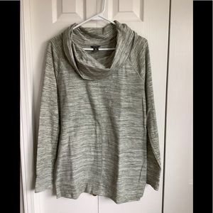 Eddie Bauer long sleeved top